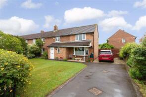 8, Court Mead, Stone, Berkeley GL13 9LF