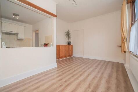 Cheapside, Fortis Green, London, N2