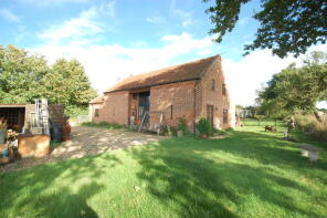 Stackyard Barn, Cross Road, Norwich NR10 5AN