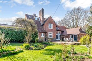 Thicket End, High Thicket Road, Dockenfield, Farnham GU10 4HB