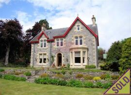 Rossmor, Woodlands Terrace, Grantown-on-spey PH26 3JU