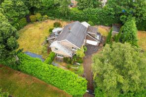 5, Eriswell Crescent, Hersham, Walton-on-thames KT12 5DS