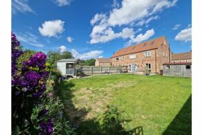 3, Manor Farm Court, Foxholes, Driffield YO25 3QT