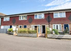 4, Somerset House, Eastern Road, Haywards Heath RH17 7GP