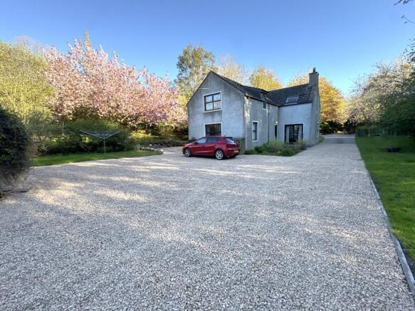 Side/Driveway