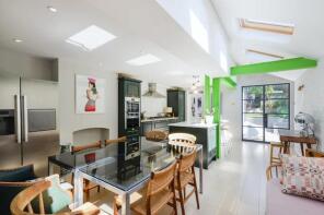 69, Buckingham Road, London NW10 4RJ