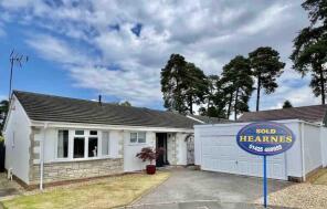 27, Pineholt Close, Ringwood BH24 2NE