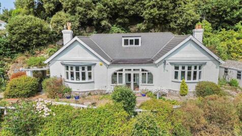 38 Ilsham Road, Torquay, Devon, TQ1 2JD