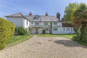 Nutbourne House, Farm Lane, Chichester PO18 8SD