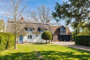 Long Yard, Cornish Hall End, Braintree CM7 4JJ