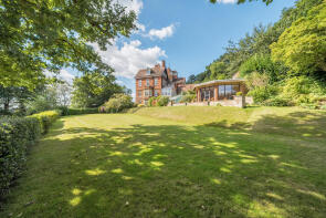 7, Caxton House, Caxton Lane, Oxted RH8 0TE