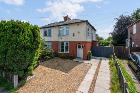 Foulds Avenue, Bury, BL8