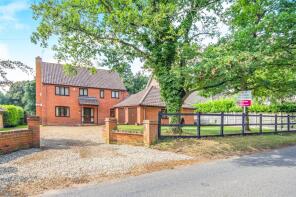 The Oaks, Pine Avenue, Swaffham PE37 8AR