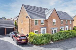 10, White Iris Place, Nantwich CW5 7TB