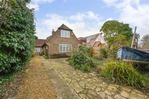 Little Mead, Sunnyway, Chichester PO18 8HQ