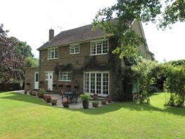 3, Kings Platt, Horsham RH13 8AX