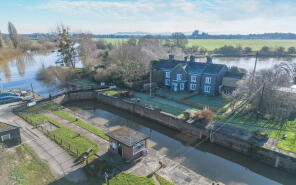 1, Upper Lode Lock, Forthampton, Gloucester GL19 4RF