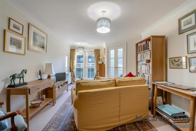 8634779-interior12.jpg