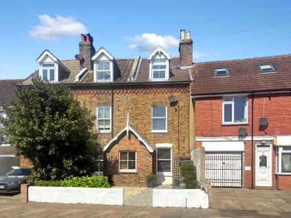 Thurlow Road, Worthing BN11 2JB