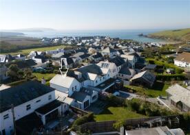 Seascape, Trevone Road, Trevone, Padstow PL28 8QX
