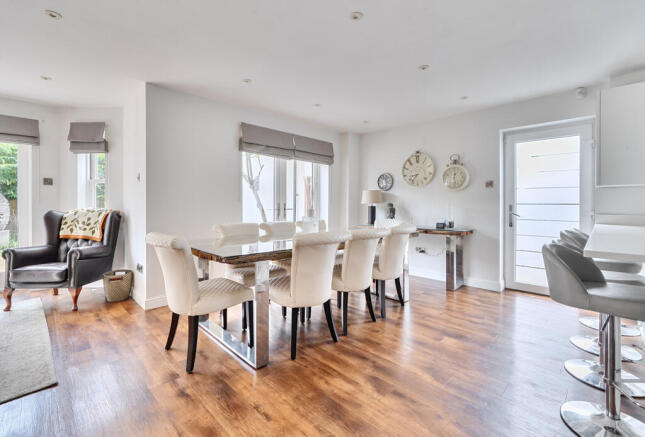 Open-Plan Dining