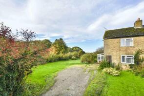 4, Hall Cottages, Hurst Lane, Charing Heath, Charing TN27 0BH