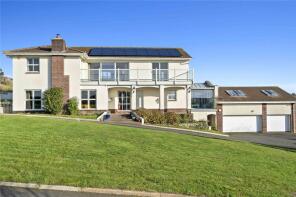 19, Mead Drive, Kingsbridge TQ7 3TA