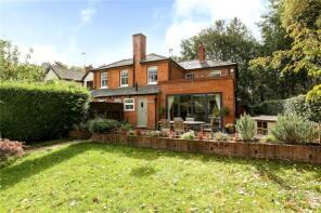 1, Hollyacre Cottages, Prey Heath Road, Mayford, Woking GU22 0SL