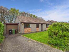 49, Huntersfield, Camborne TR14 0HW