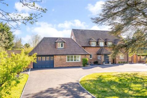 Lyons Road, Slinfold, Horsham, West Sussex, RH13