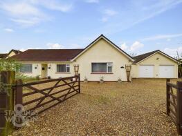Shiralee, The Green, Wymondham NR18 9DH