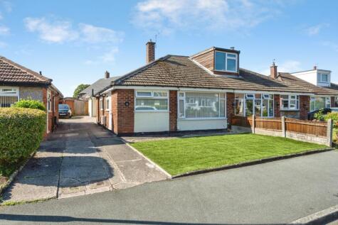 Louise Gardens, Westhoughton, Bolton, Greater Manchester, BL5