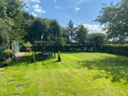 Angolo Vista, Grassthorpe Road, Newark NG23 6RG