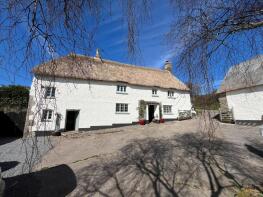 East Lounston Farmhouse, Road Past East Lounston Farm, Newton Abbot TQ12 6LB