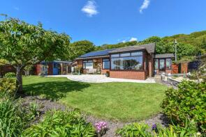 Highcroft, Sandrock Road, Ventnor PO38 2NQ