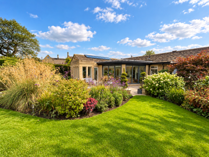 Crowlees Road, Mirfield, WF14 9PG