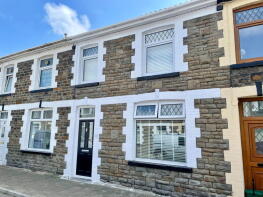 19, Henry Street, Hopkinstown, Pontypridd CF37 2RG
