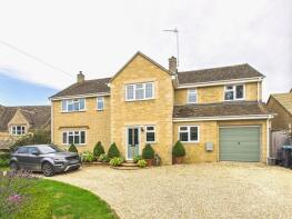 Maple Corner, Shipton Road, Chipping Norton OX7 6JS