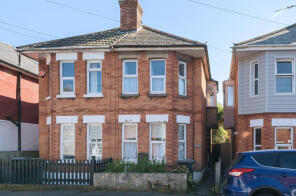32, Roberts Road, Bournemouth BH7 6LN