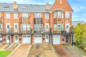 2, Huntington Crescent, West Park, Leeds LS16 5RT
