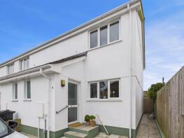4, East Court, Redruth TR15 2FA