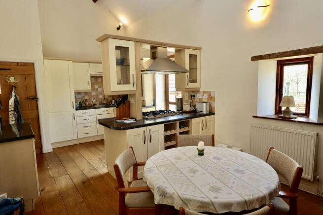 Dining kitchen