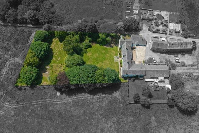 Clough House Farm B&W Border.jpg