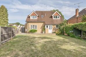 2, Clearsprings, Lightwater GU18 5YJ