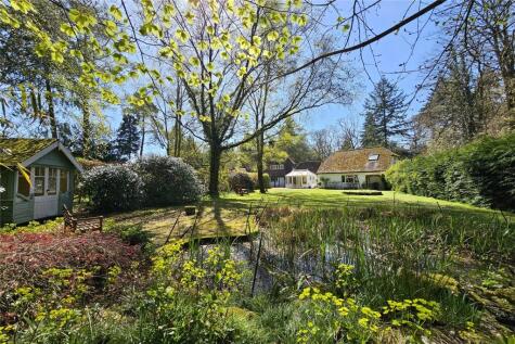 Headley Road, Grayshott, Hampshire, GU26