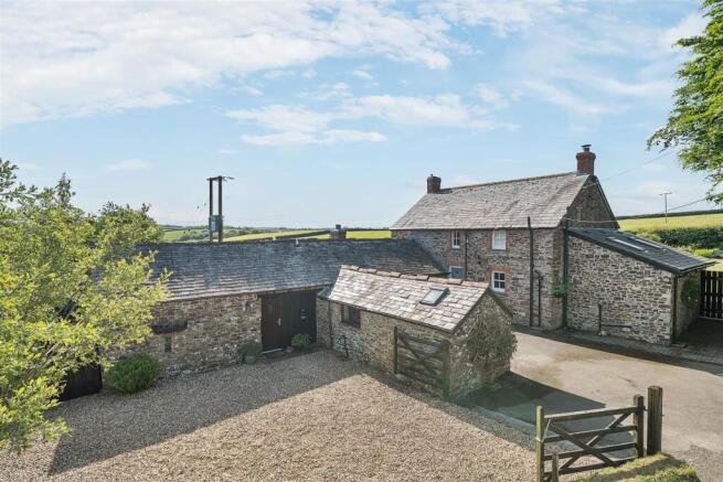 Annexe & Rear Main House