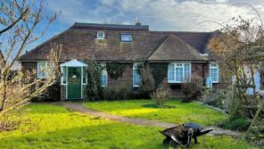 Wayside, Pett Road, Hastings TN35 4HE