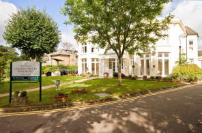 15, Chorleywood Lodge, Chorleywood Lodge Lane, Rickmansworth WD3 5BY