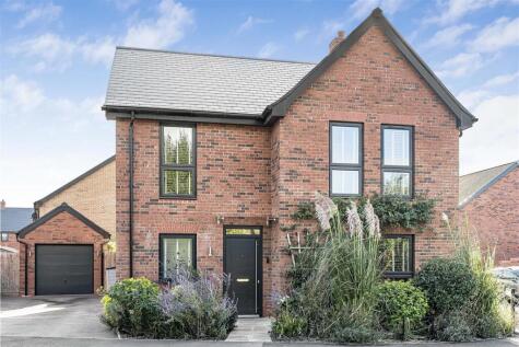 Fairmont Street, Bishops Cleeve, Cheltenham