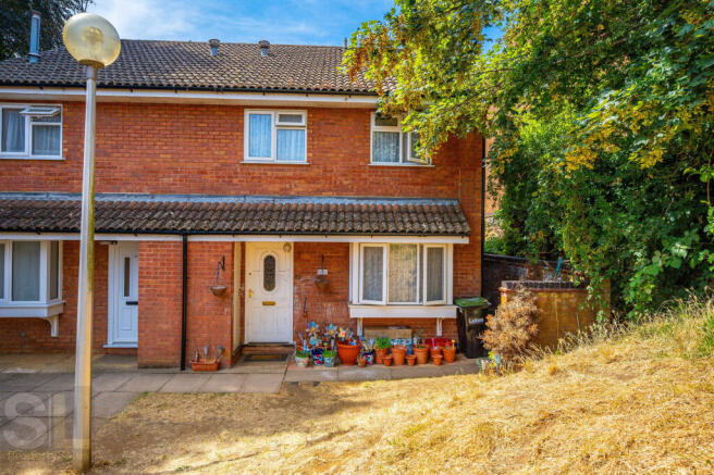 MoorlandGardensLuton_2711
